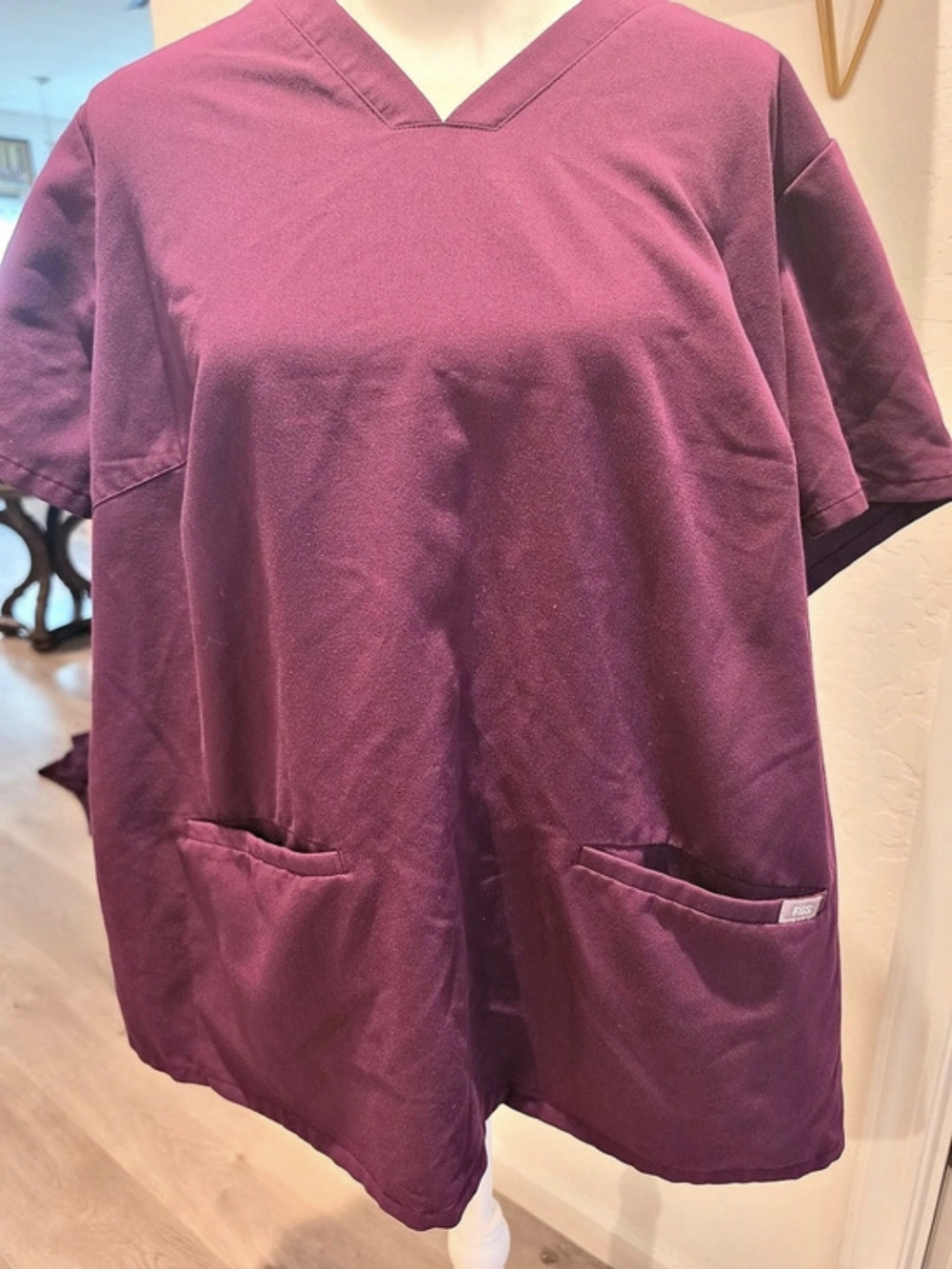 FIGS Technical Collection Scrub Top in Purple Size 3XL